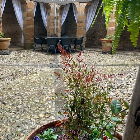 Orvieto: Spacious 3Br 3Ba Apartment With Balcony & Patio Exterior foto